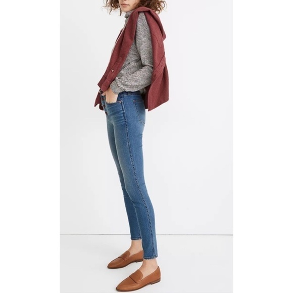 NWOT Madewell Petite 10" High-Rise Skinny in Dewitt Wash Button-Front - Picture 4 of 10